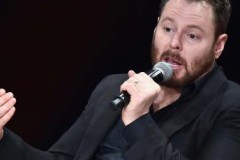 Cựu chủ tịch Facebook: "Công ty đang lợi dụng sự mong manh dễ vỡ của tâm lý con người"