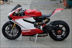 Ducati Panigale 1199S vẻ đẹp sâu sắc đến từ bàn tay khéo léo của Ý