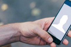 Facebook đòi hỏi người dùng phải gửi ảnh chân dung để xác thực mã capcha