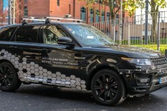 Jaguar Land Rover lần đầu thử nghiệm tính năng tự lái trên ôtô