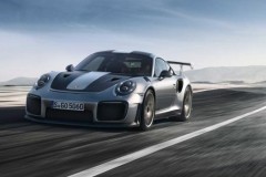 Porsche 911 GT2 RS 2018 sử dụng sắc xanh lá đậm cùng gói nâng cấp Weissach