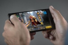 Razer Phone đã cháy hàng tại Microsoft Store từ thứ 7 tuần trước (18/11)