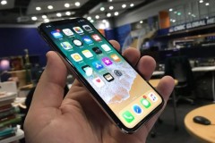 iPhone X thất thủ trước Galaxy Note 8 khi doanh số chưa bằng một nửa