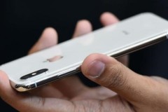 iPhone X mất giá hơn 20 triệu đồng chỉ sau 1 ngày về Việt Nam