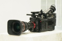 Sharp tung ra máy quay phim 8K, giá 77.000 USD hướng tới Olympic 2020