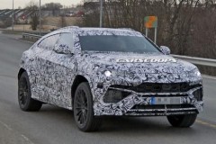 SUV Lamborghini Urus chỉ mất 3,3 giây để tăng tốc từ 0-100km/h