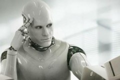 Stephen Hawking lo, còn Bill Gates mừng vì robot ngày càng thông minh