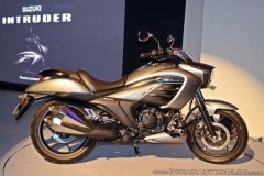 Suzuki Two Wheelers đã chính thức trình làng Intruder 150 với giá từ 98.340 INR