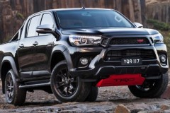 Hilux có nhiều phiên bản thể thao, bao gồm TRD, vẫn chưa đủ để đấu Ford Ranger Raptor