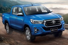 Toyota Hilux Revo 2018 phiên bản nâng cấp giá từ 466 triệu đồng