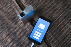 ASUS ZenBeam Go E1Z: Máy chiếu di động nhỏ gọn, kiêm sạc dự phòng, giá dự kiến 8 triệu