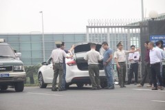 TRỰC TIẾP: Chủ tịch Trung Quốc Tập Cận Bình đang trên đường ra Hà Nội