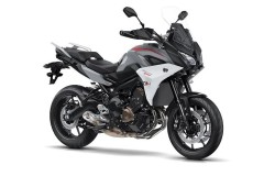 Tracer 900 2018 với phiên bản thường và bản cao cấp GT tại triển lãm EICMA 2017