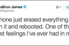 8 ngôi sao ngượng chín mặt chỉ vì quá yêu iPhone