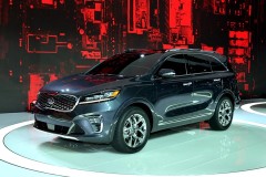 Ảnh chi tiết Kia Sorento 2019 có giá từ 585 triệu đồng