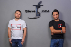 Apple thua kiện, 'Steve Jobs' thành thương hiệu thời trang