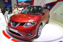 Nissan đồng loạt giảm giá 2 mẫu xe là Sunny và X-Trail lên đến 127 triệu