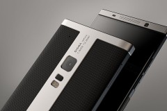 Khi BlackBerry cũng đi theo xu hướng màn hình vô cực nhưng vẫn giữ lại thiết kế truyền thống