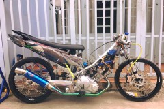 Ngắm quái vật Exciter 135 độ Drag với sức mạnh 62 tự do