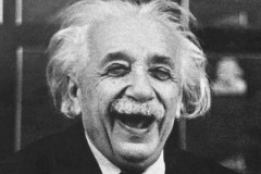 Những thói quen khác biệt tạo nên thiên tài Albert Einstein