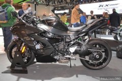 Kawasaki H2 SX 2018 sẽ cập bến Malaysia vào nửa sau năm 2018