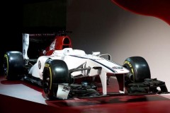 Alfa Romeo trở lại đường đua F1 với động cơ Ferrari