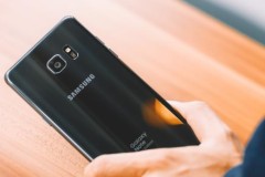 Cách giúp khóa màn hình trên smartphone Samsung không cần dùng phím cứng