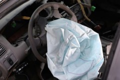 Lỗi túi khí Takata, người cầm lái Honda Civic tử nạn