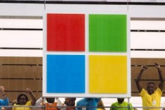 Microsoft thành lập một "trường đại học" dạy về AI cho nhân viên của mình