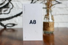 Đập hộp Galaxy A8 2018 Galaxy A8 2018 phiên bản màu vàng chính hãng
