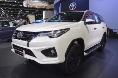 Toyota ra mắt Fortuner TRD Sportivo tại Triển lãm ô tô Thái Lan 2017