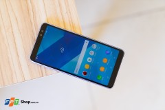 Trên tay Galaxy A8(2018): màn hình tràn viền, Camera selfie kép, chip Exynos 7885