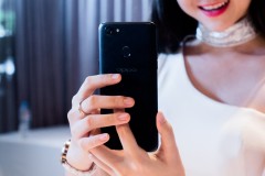 Trên tay OPPO F5 Youth giá 6tr190: màn 18:9, giảm nhẹ RAM và camera