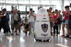 Trung Quốc thử nghiệm robot cảnh sát tại Bắc Kinh