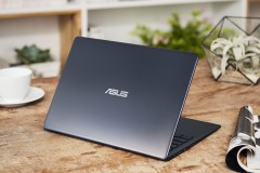 Trên tay Asus Zenbook 13 (2018): mỏng, nhẹ, đẹp mắt những hiệu suất ấn tượng