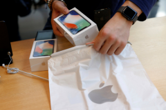 Đau đầu lựa chọn địa chỉ mua iPhone X xách tay tại Việt Nam