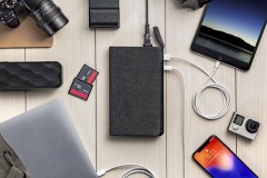 Mophie Powerstation AC: Dung lượng 22.000 mAh, sạc được MacBook Pro 15"