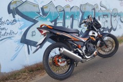 Raider 150 độ cứng cáp với dàn áo 2006 đình đám