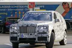 Rolls-Royce Cullinan sẽ ra mắt vào mùa hè này