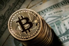 Trả 1 triệu USD tiền chuộc bitcoin đổi lấy tự do