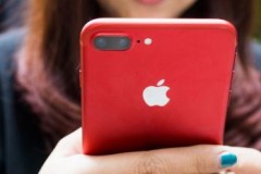 Bộ tư pháp Mỹ và Ủy ban giao dịch chứng khoán Mỹ điều tra Apple trong việc làm chậm iPhone bị chai pin