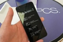 LG Aristo 2 đã ra mắt thông qua hãng viễn thông Mỹ MetroPCS, giá 1,3 triệu