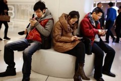 Người dùng điện thoại Xiaomi và Huawei chủ yếu ở độ tuổi cận trung niên