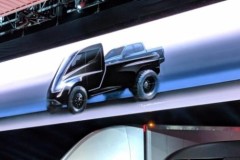 Sắp có xe bán tải thương hiệu Tesla chạy hoàn toàn bằng điện