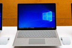Microsoft ra mắt thêm bản Surface Laptop cài sẵn Windows 10 Pro