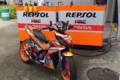 Winner 150 độ theo phong cách Repsol xuất hiện trên đường đua MotoGP 2018