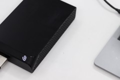Trên tay Seagate Backup Plus Hub giá 6.5 triệu cho bản 6TB