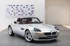 Xe cũ BMW Z8 giá ngang siêu xe Lamborghini Aventador