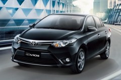 Hàng loạt xe Toyota được điều chỉnh tăng giá