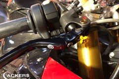 BMW S1000RR vẻ đẹp gợi cảm từ dàn chân hàng hiệu